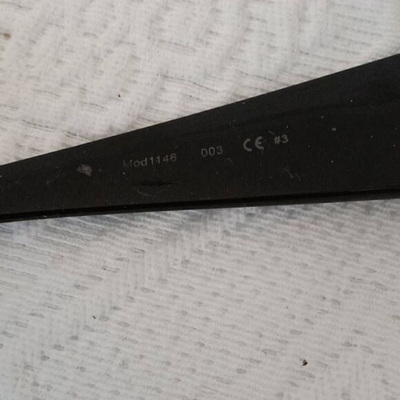 Oscar De La Renta Women's Mod1146 Sunglasses with Hard Shell Case Included - Picture 5 of 6